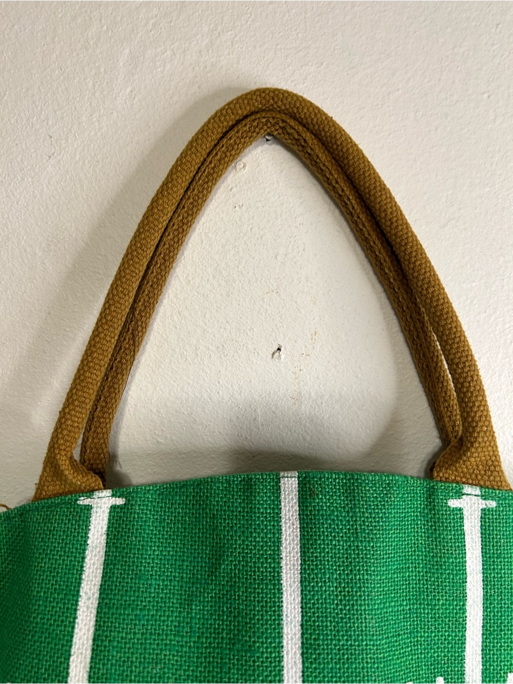Source Unknown Green and White Football Field Tote with Brown Handles - Picture 4 of 7